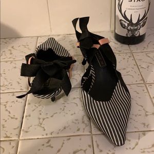 MOVING SALE!!! ALL ITEMS $10 & 🔻 3/$10 or 10/$30!